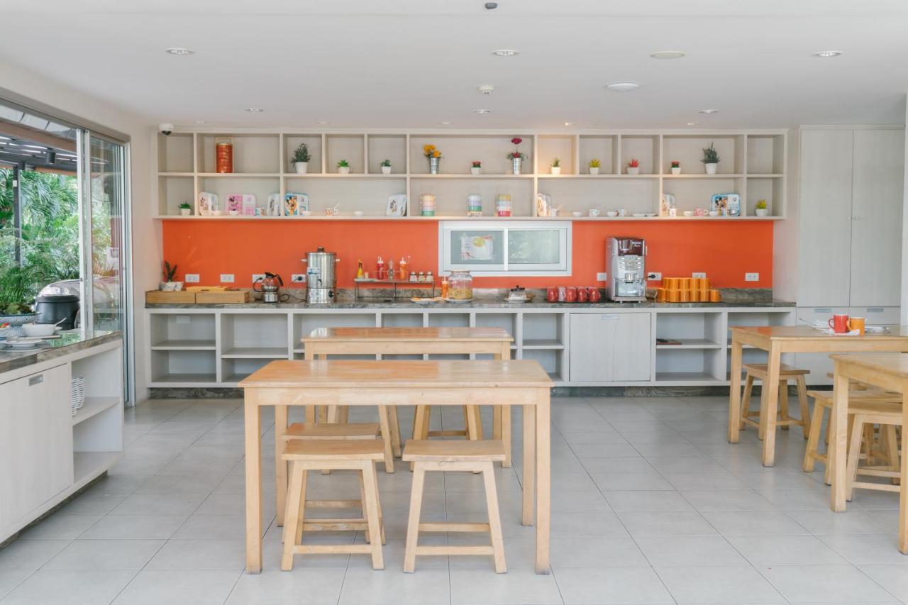 Recenta Suite Phuket Suanluang Exterior foto